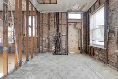 1457 West Marquette Road Chicago IL 60636