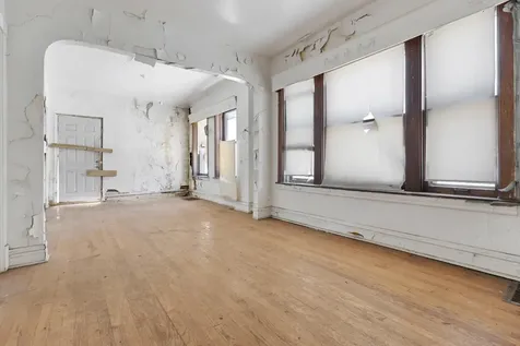 1457 West Marquette Road Chicago IL 60636