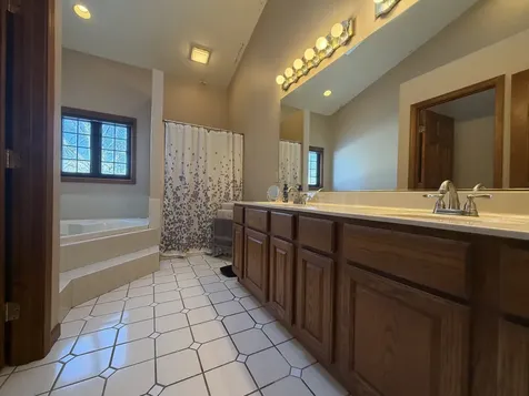 2904 River Oak Drive Champaign IL 61822
