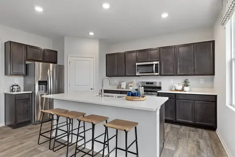 975 Sapphire Lane Montgomery IL 60538