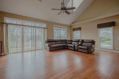 171 Partridge Lane Bartlett IL 60103