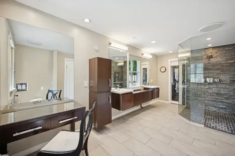 100 Old Green Bay Road Winnetka IL 60093