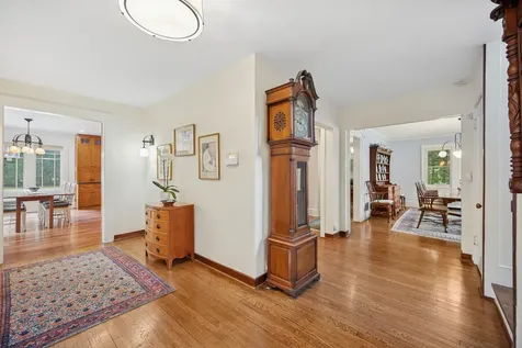 100 Old Green Bay Road Winnetka IL 60093