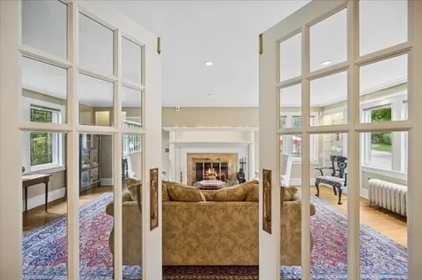 100 Old Green Bay Road Winnetka IL 60093