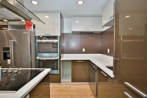 2437 West North Shore Avenue Chicago IL 60645