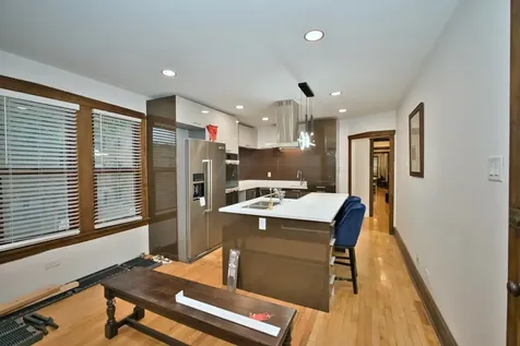 2437 West North Shore Avenue Chicago IL 60645