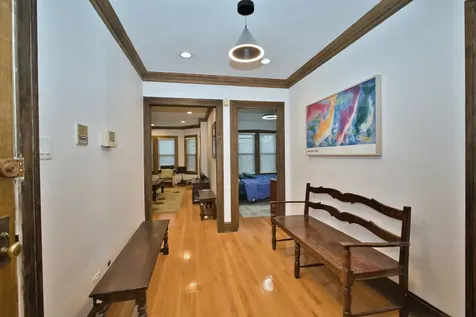 2437 West North Shore Avenue Chicago IL 60645