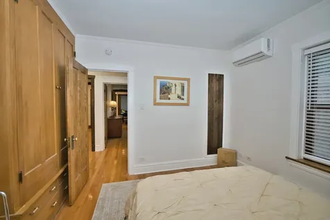 2437 West North Shore Avenue Chicago IL 60645