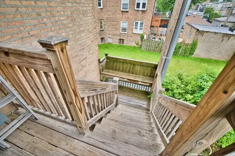 2437 West North Shore Avenue Chicago IL 60645