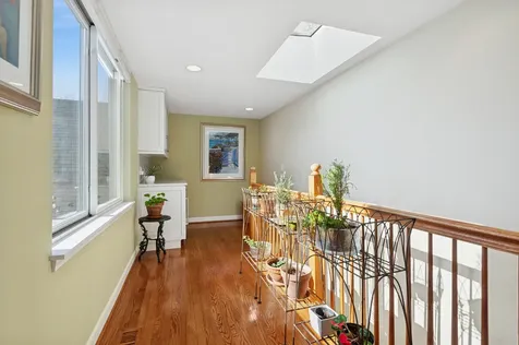 1518 North North Park Street Chicago IL 60610