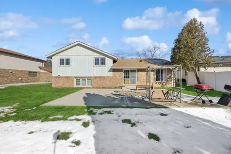 803 East 193rd Street Glenwood IL 60425