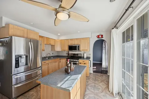 803 East 193rd Street Glenwood IL 60425