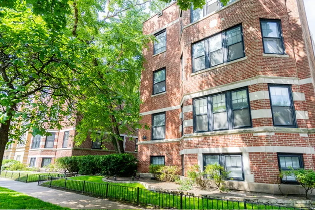728 1/2 Hinman Avenue Evanston IL 60202