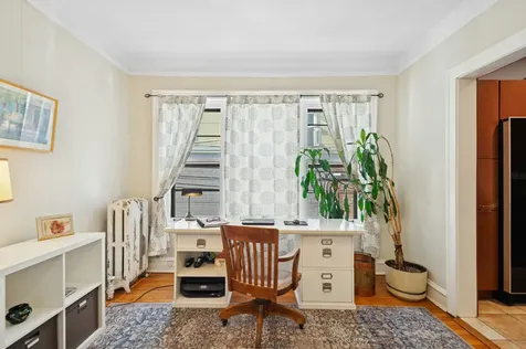 728 1/2 Hinman Avenue Evanston IL 60202