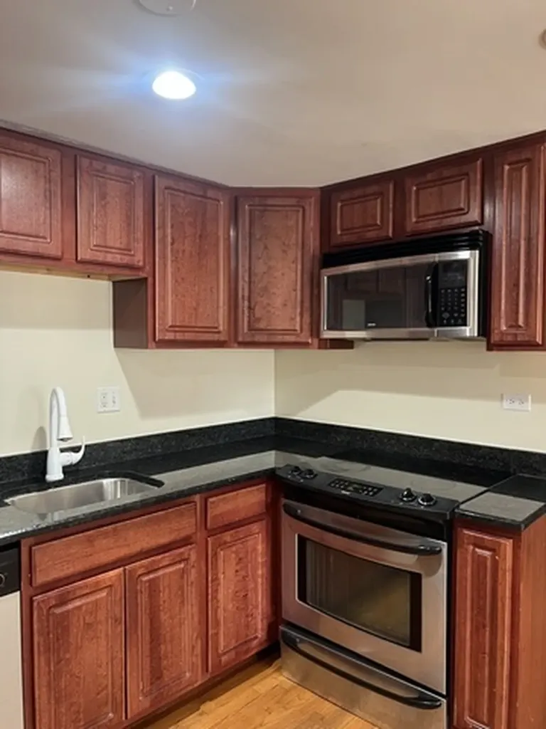 5205 West Drummond Place Chicago IL 60639