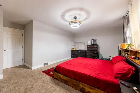 17742 Larkspur Lane Homewood IL 60430