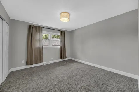 17742 Larkspur Lane Homewood IL 60430