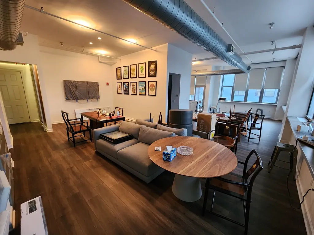 824 West Superior Street Chicago IL 60642