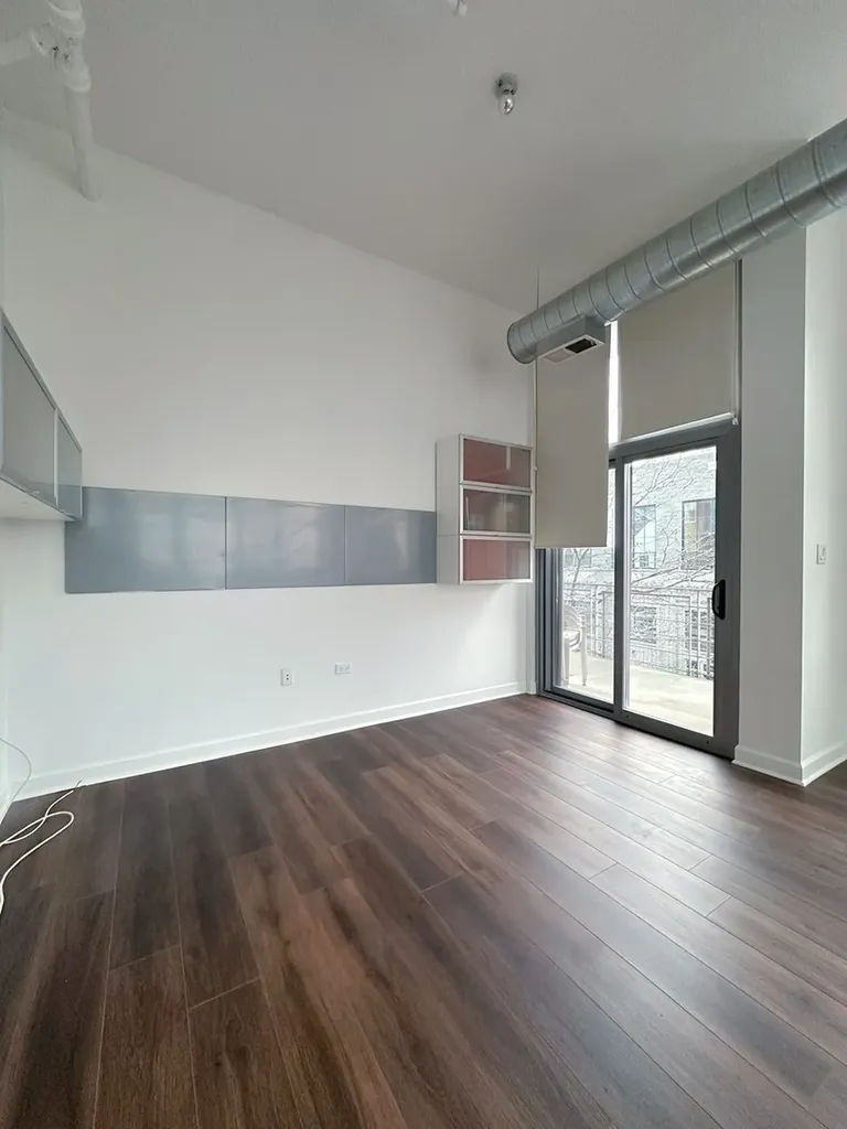 824 West Superior Street Chicago IL 60642