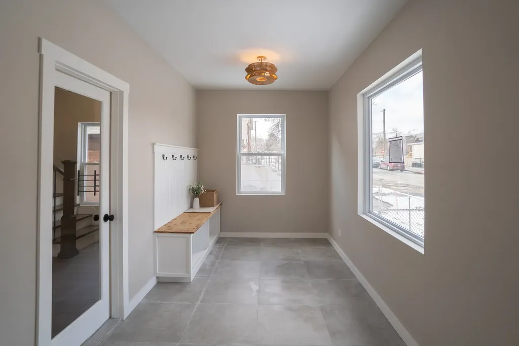 1537 West 110th Street Chicago IL 60643