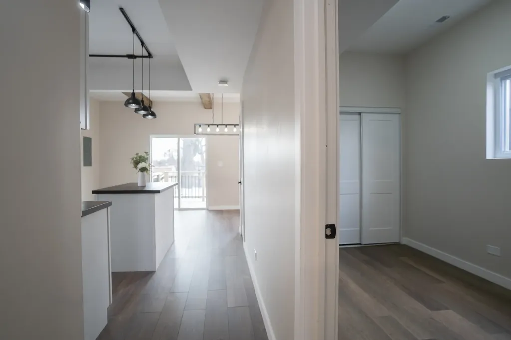 1537 West 110th Street Chicago IL 60643