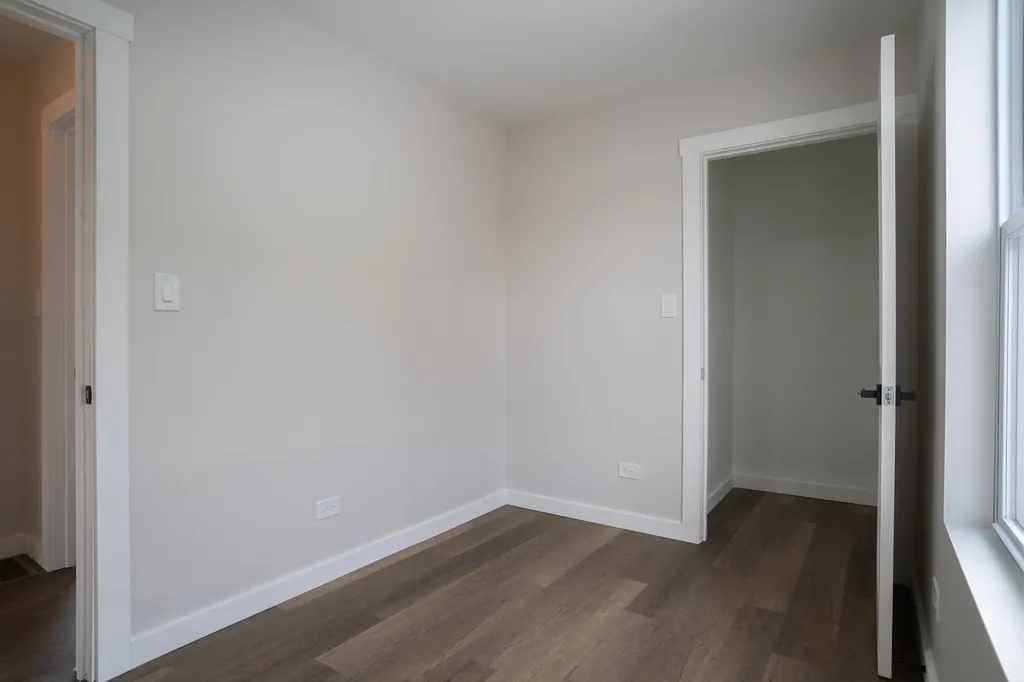 1537 West 110th Street Chicago IL 60643