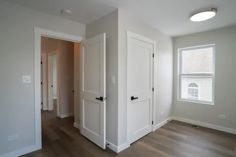 1537 West 110th Street Chicago IL 60643