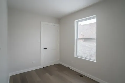 1537 West 110th Street Chicago IL 60643