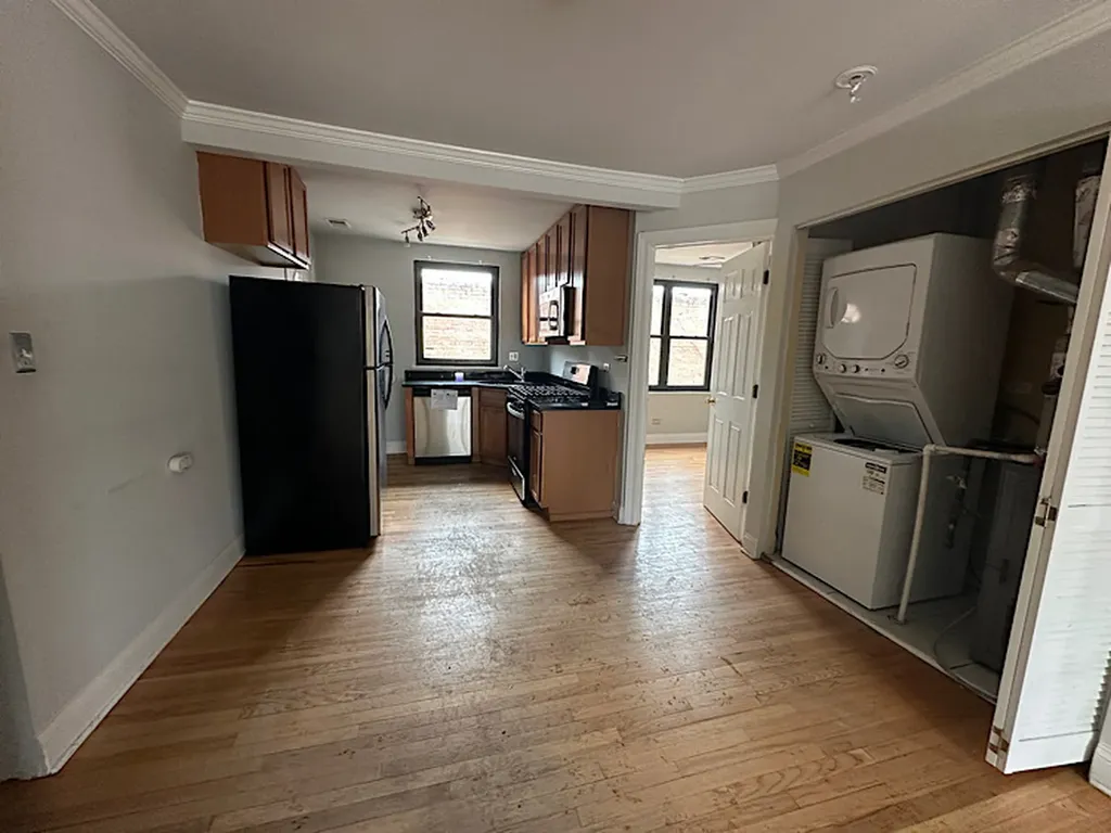 7334 North Winchester Avenue Chicago IL 60626