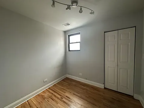 7334 North Winchester Avenue Chicago IL 60626
