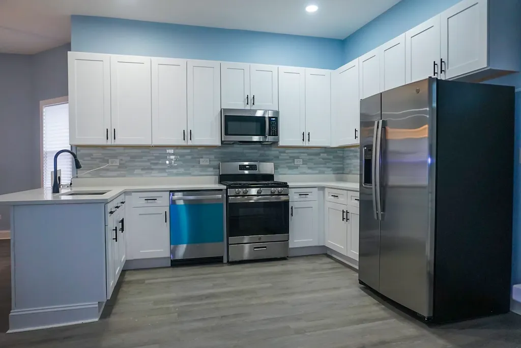 320 North Menard Avenue Chicago IL 60644