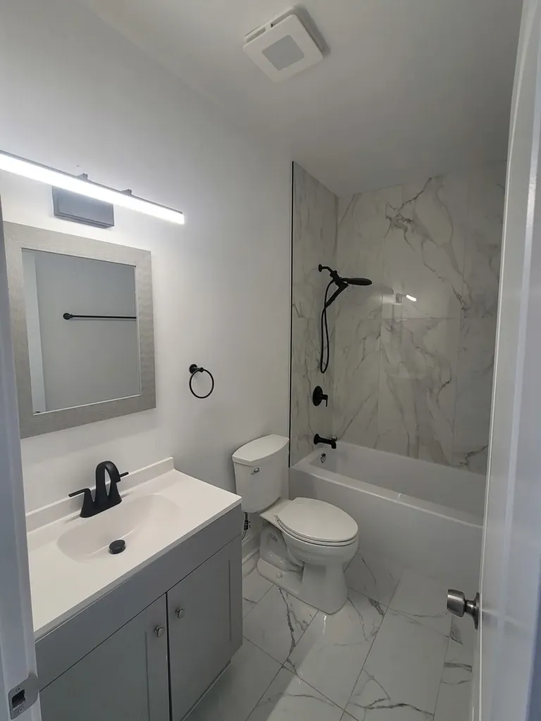 320 North Menard Avenue Chicago IL 60644