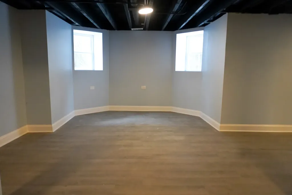 320 North Menard Avenue Chicago IL 60644
