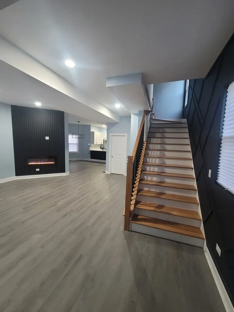 320 North Menard Avenue Chicago IL 60644