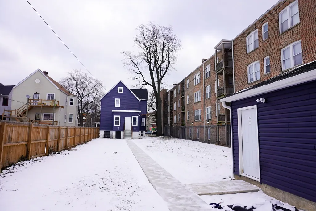 320 North Menard Avenue Chicago IL 60644