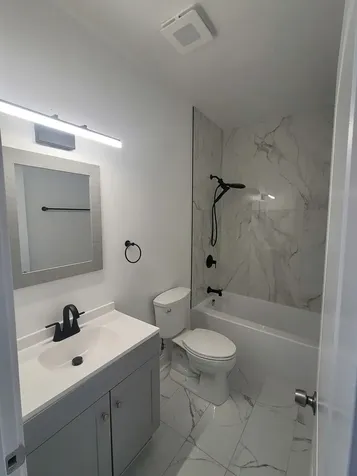 320 North Menard Avenue Chicago IL 60644