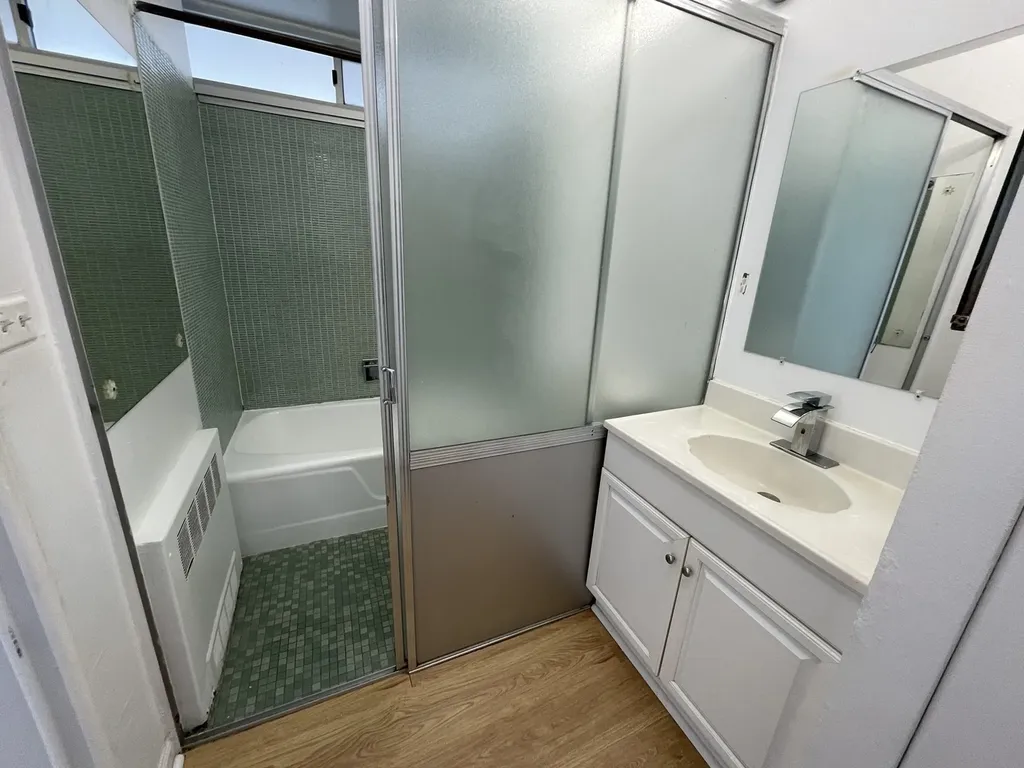 5601 North Sheridan Road Chicago IL 60660