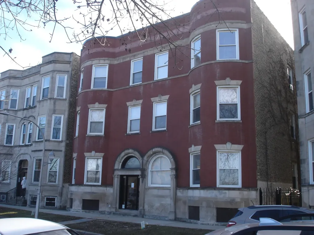 731 East 50th Street Chicago IL 60615