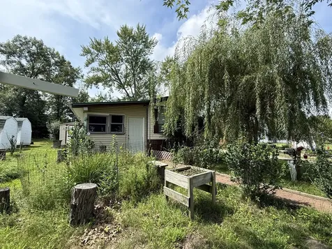 22-46 Woodhaven Lakes Sublette IL 61367