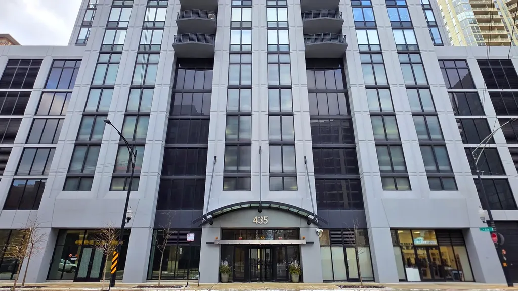 435 West Erie Street Chicago IL 60654