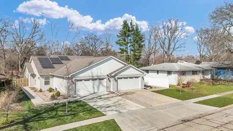604 East Harding Drive Urbana IL 61801