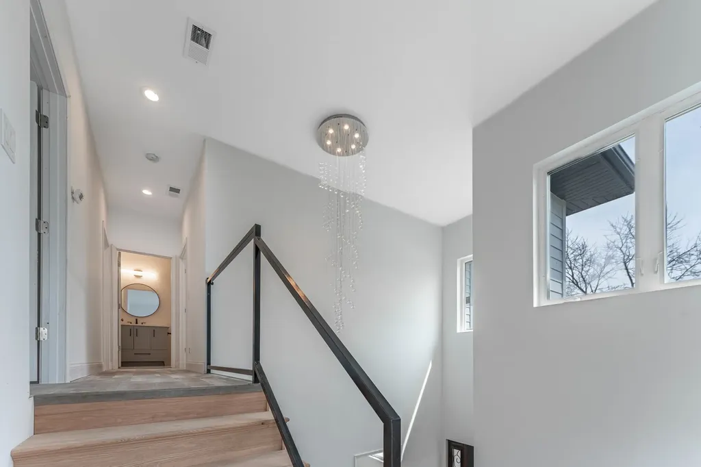 168 Winston Drive Bolingbrook IL 60440