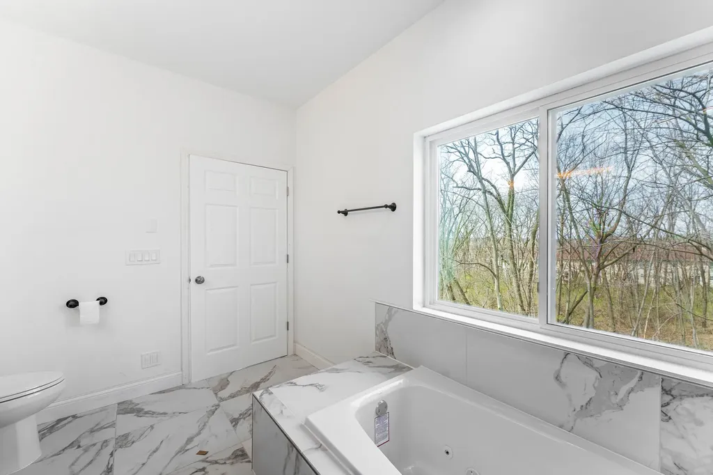 168 Winston Drive Bolingbrook IL 60440