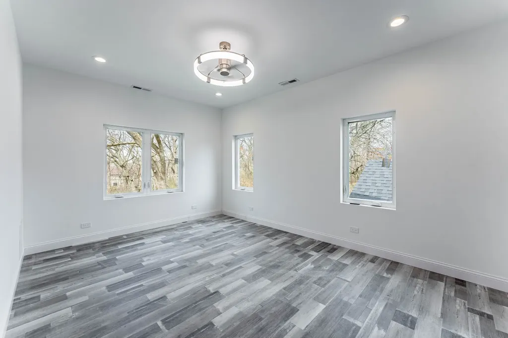 168 Winston Drive Bolingbrook IL 60440