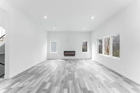 168 Winston Drive Bolingbrook IL 60440