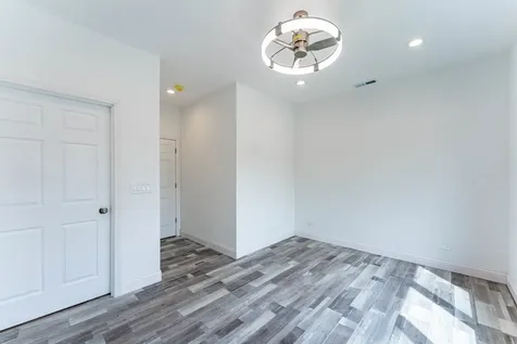168 Winston Drive Bolingbrook IL 60440