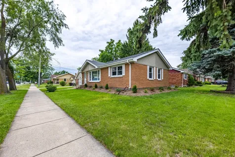 795 East 163rd Street South Holland IL 60473