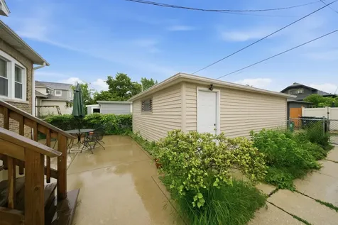 3516 Elmwood Avenue Berwyn IL 60402