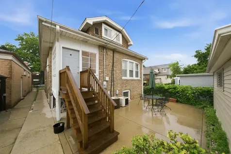 3516 Elmwood Avenue Berwyn IL 60402