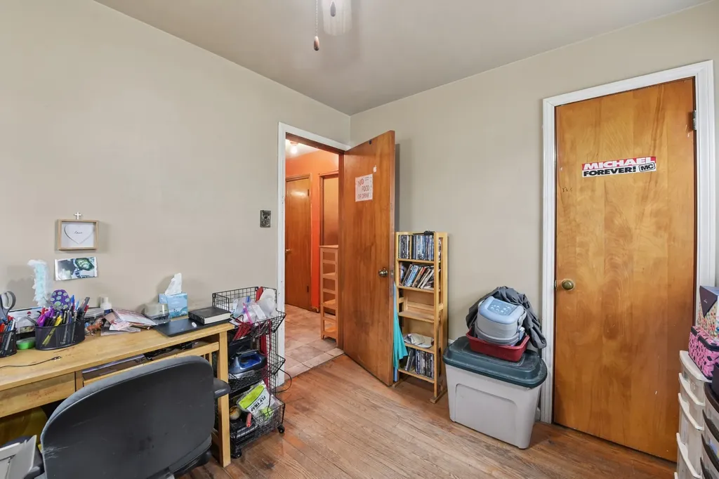 5317 South Hamilton Avenue Chicago IL 60609